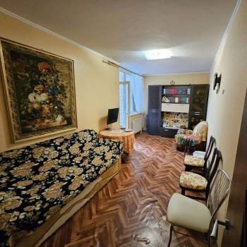 Продается 1-комнатная квартира, 49,5 м²