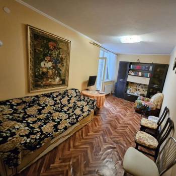 Продается 1-комнатная квартира, 49,5 м²
