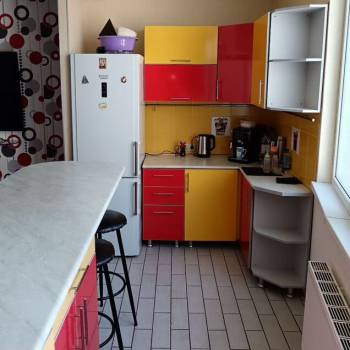 Продается 1-комнатная квартира, 59,6 м²