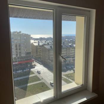 Сдается 2-х комнатная квартира, 110 м²