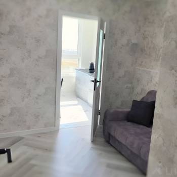 Продается 1-комнатная квартира, 44 м²