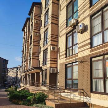 Продается 1-комнатная квартира, 40 м²