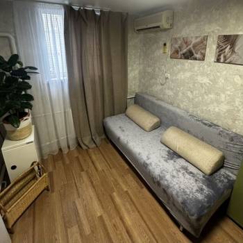 Сдается 1-комнатная квартира, 42 м²