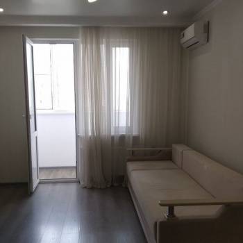 Продается 1-комнатная квартира, 45,6 м²