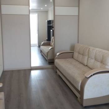 Продается 1-комнатная квартира, 45,6 м²