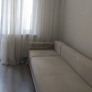 Продается 1-комнатная квартира, 45,6 м²