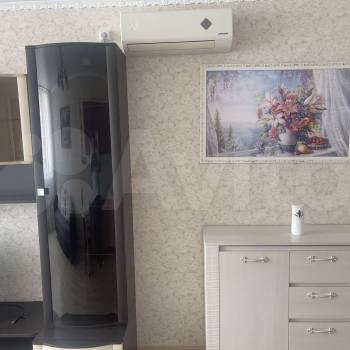 Продается 1-комнатная квартира, 44 м²