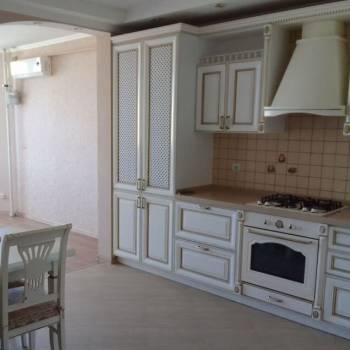 Продается 3-х комнатная квартира, 100 м²