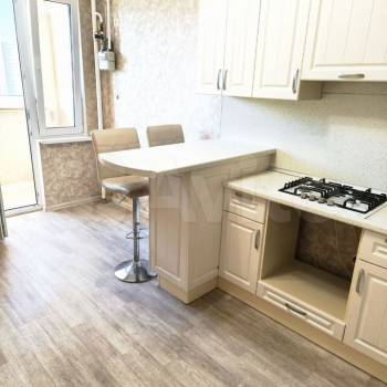 Продается 2-х комнатная квартира, 70,2 м²