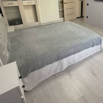 Продается 1-комнатная квартира, 42 м²