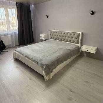 Продается 1-комнатная квартира, 42 м²