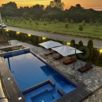 Сдается Многокомнатная квартира, 240 м²