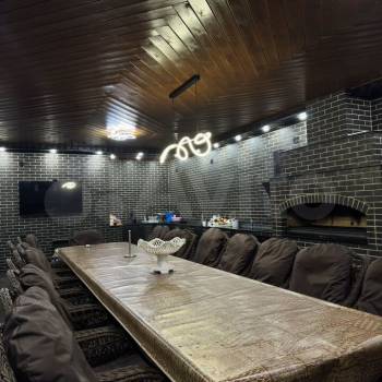 Сдается Многокомнатная квартира, 240 м²