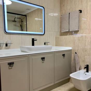 Сдается 1-комнатная квартира, 98 м²