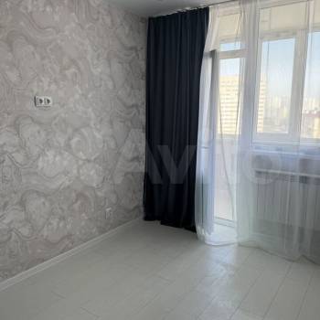 Продается 1-комнатная квартира, 35 м²