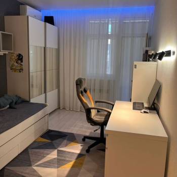 Продается 2-х комнатная квартира, 72 м²