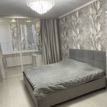 Продается 2-х комнатная квартира, 90 м²