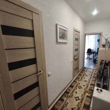 Продается 1-комнатная квартира, 48 м²