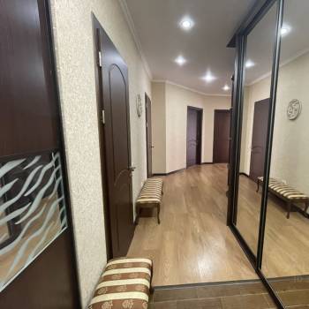 Продается 3-х комнатная квартира, 98 м²