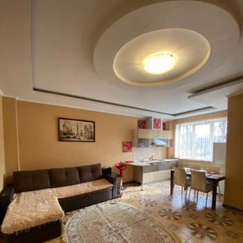 Сдается Многокомнатная квартира, 80 м²