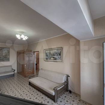 Продается 1-комнатная квартира, 42 м²