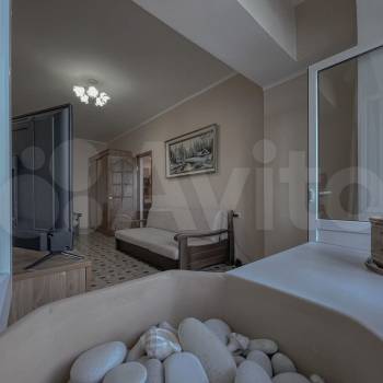 Продается 1-комнатная квартира, 42 м²