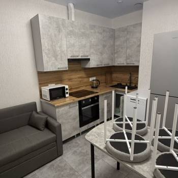 Сдается 1-комнатная квартира, 40,6 м²