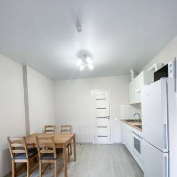 Продается 3-х комнатная квартира, 58 м²