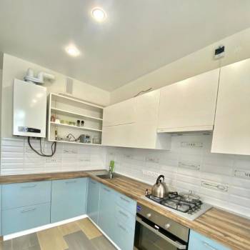 Продается 1-комнатная квартира, 40 м²