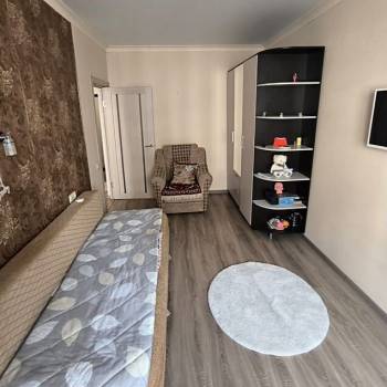 Продается 1-комнатная квартира, 30 м²