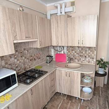 Продается 1-комнатная квартира, 30 м²