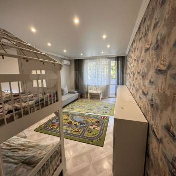 Сдается Многокомнатная квартира, 110 м²