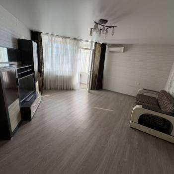 Продается 2-х комнатная квартира, 87 м²