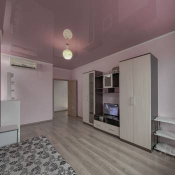 Продается 1-комнатная квартира, 47 м²