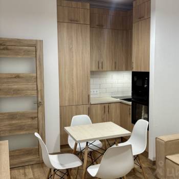 Сдается 1-комнатная квартира, 38 м²