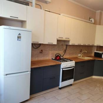 Продается Многокомнатная квартира, 130 м²