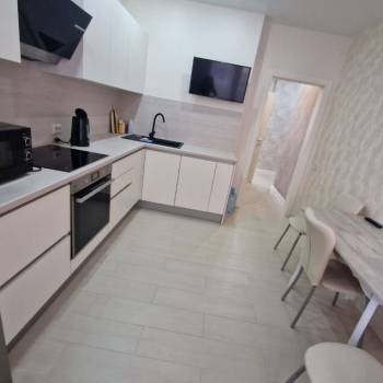 Сдается 2-х комнатная квартира, 65 м²