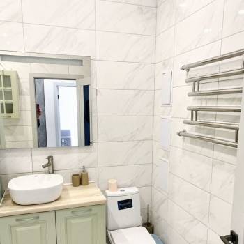 Сдается 1-комнатная квартира, 49 м²