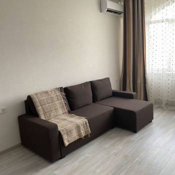 Продается 1-комнатная квартира, 49 м²