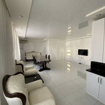 Продается Многокомнатная квартира, 120 м²