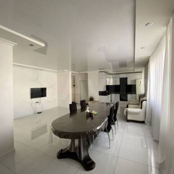 Продается Многокомнатная квартира, 120 м²