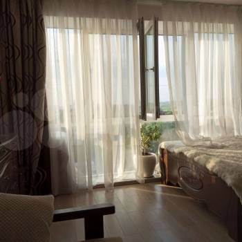 Продается 1-комнатная квартира, 67,2 м²