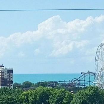 Продается 1-комнатная квартира, 67,2 м²