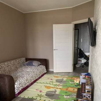 Продается 1-комнатная квартира, 43 м²