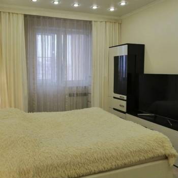 Сдается 2-х комнатная квартира, 80 м²