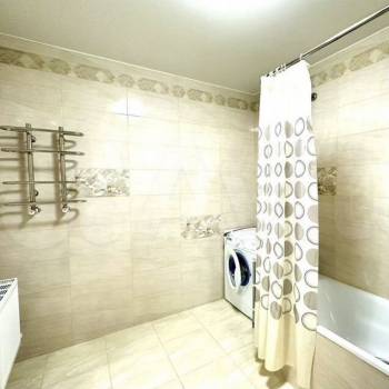 Продается 2-х комнатная квартира, 98 м²