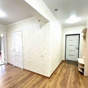 Продается 2-х комнатная квартира, 98 м²