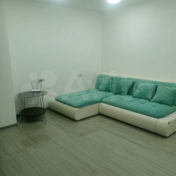 Продается 1-комнатная квартира, 39 м²