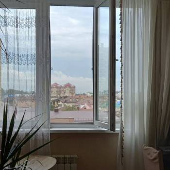 Продается 1-комнатная квартира, 50 м²