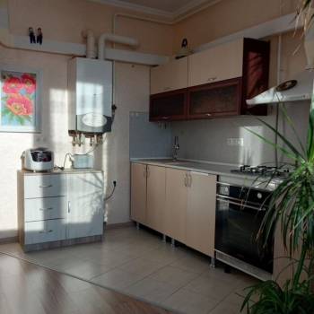 Продается 1-комнатная квартира, 50 м²